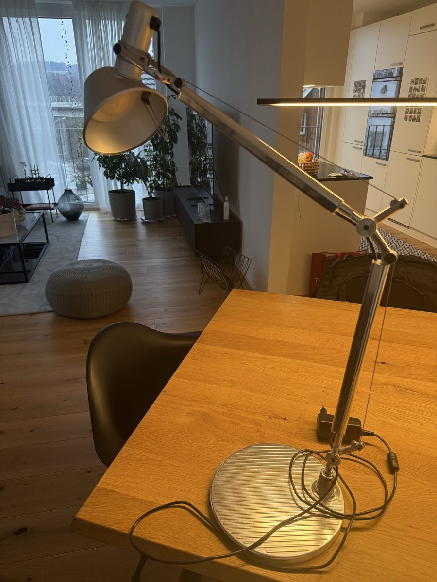 Artemide Lampade: Artemide Tischlampe Mini defekt – Difettoso da St. Gallen venduto da zue_9mnd 4