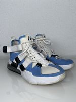 Nike Air Edge 270