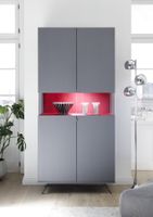 Neu: Moderner Design Schrank mit viel Stauraum mit Licht!
