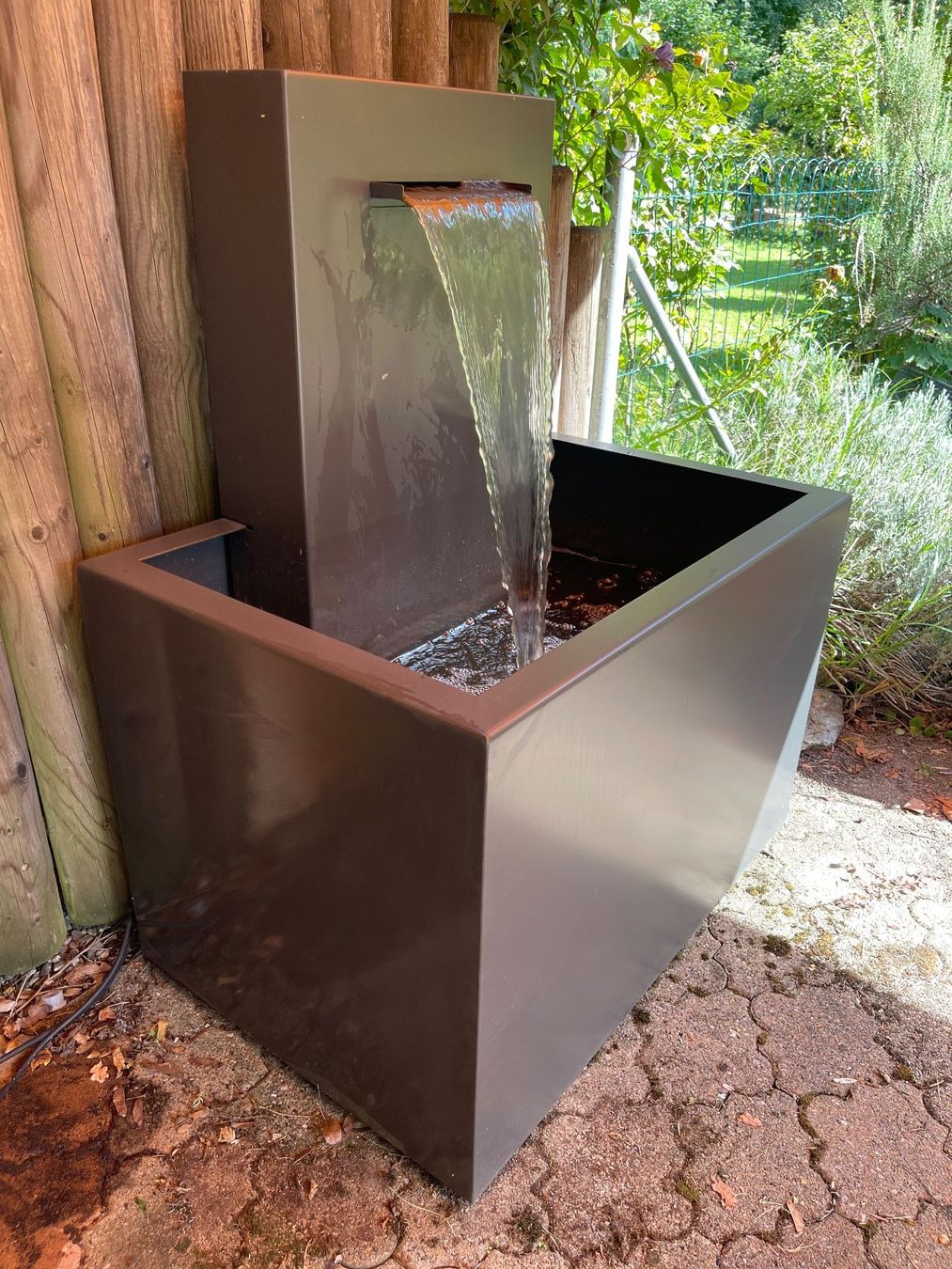 Stagni & Fontane ornamentali: Gartenbrunnen mit Wasserfall – Usato da Dietikon venduto da Martmk 3