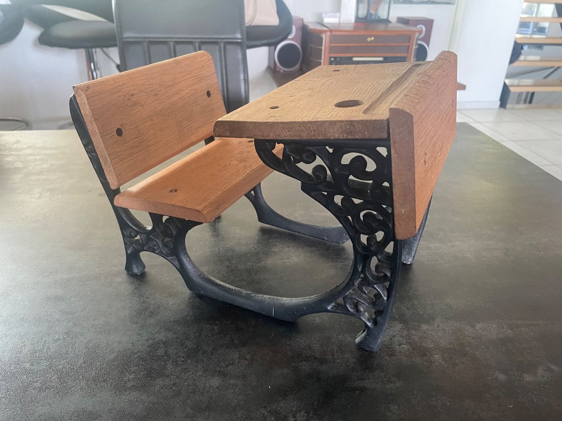 Bambole: Ancien Bureau d’Ecolier pour Poupée – Usato da Vallamand venduto da Bricbracbroc82 1