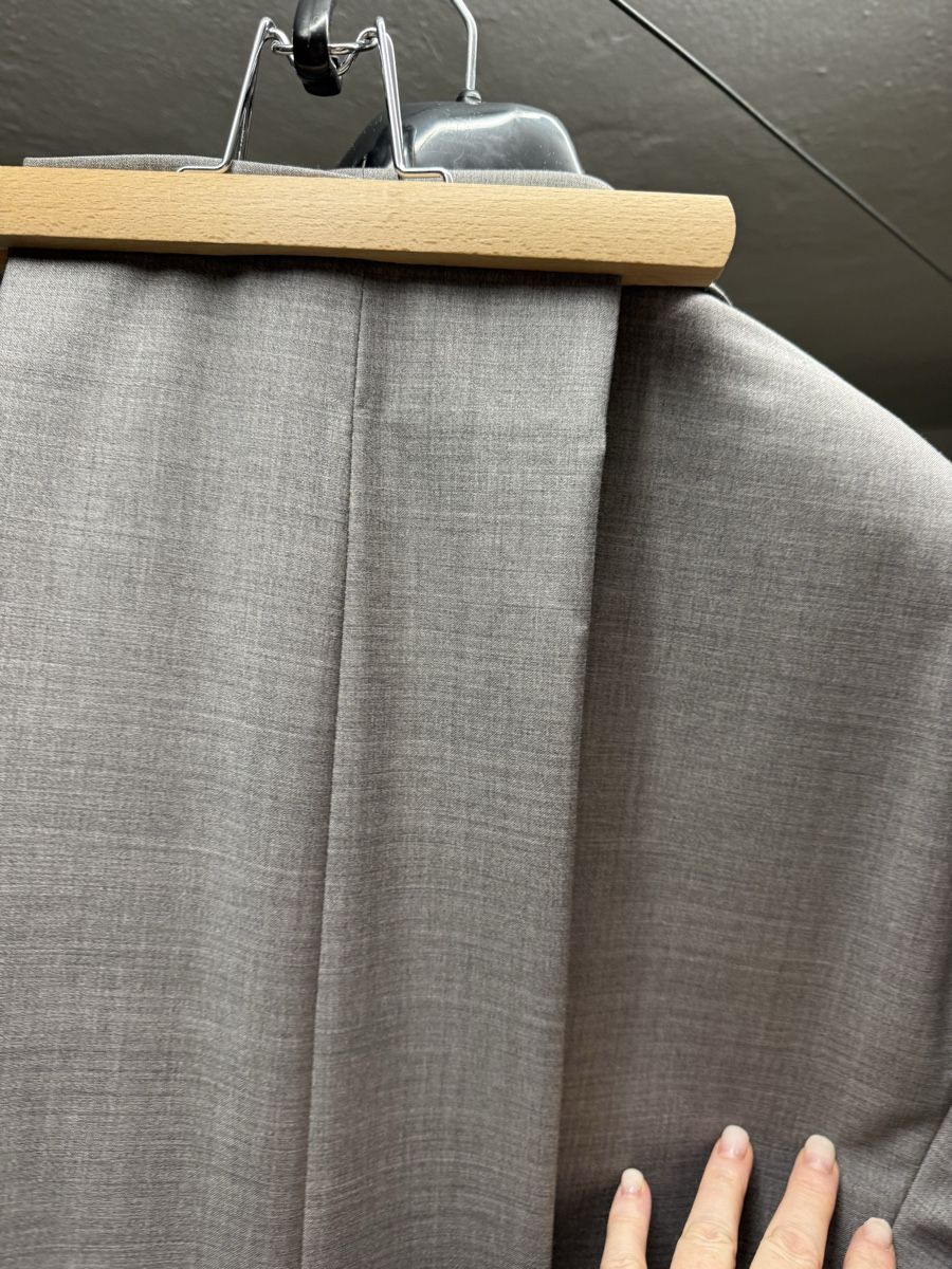 Completi: Vestito completo uomo Taglia 52 – Usato da Roveredo GR venduto da ang_cc9l 2