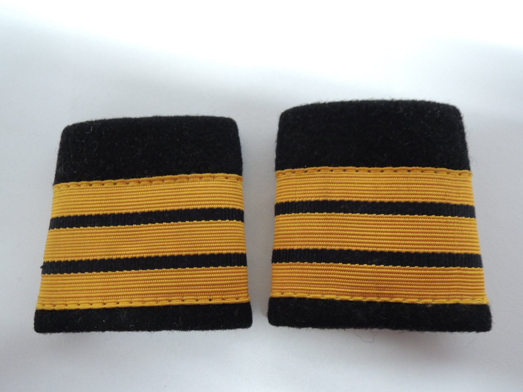 Schweizer Armee Uniformi: Schweizer Armee Batten Oberst im Gst – Usato da Uznach venduto da Othmar52