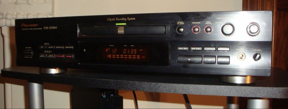 Pioneer Registratori: Pioneer PDR 555 RW CD  Recorder – Usato da Trimbach venduto da SABO-61 5