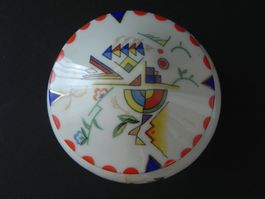 Schöne, alte Dose auf Füssen - Design Art Deco