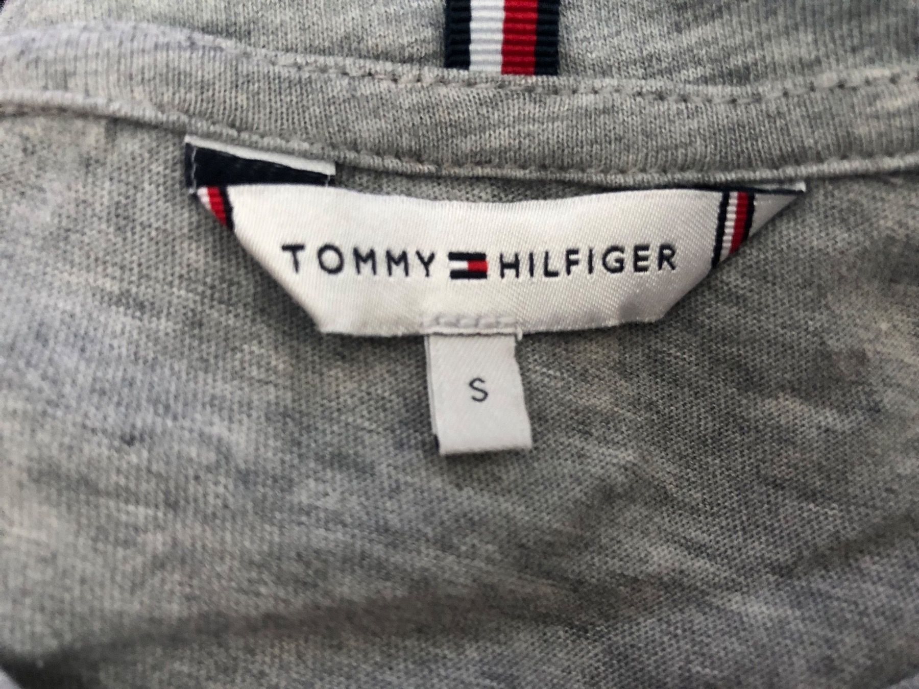 Tommy Hilfiger T-shirt: T-Shirt - Tommy Hilfiger - Grösse S – Usato da Oberuzwil venduto da Tomsi_9 1