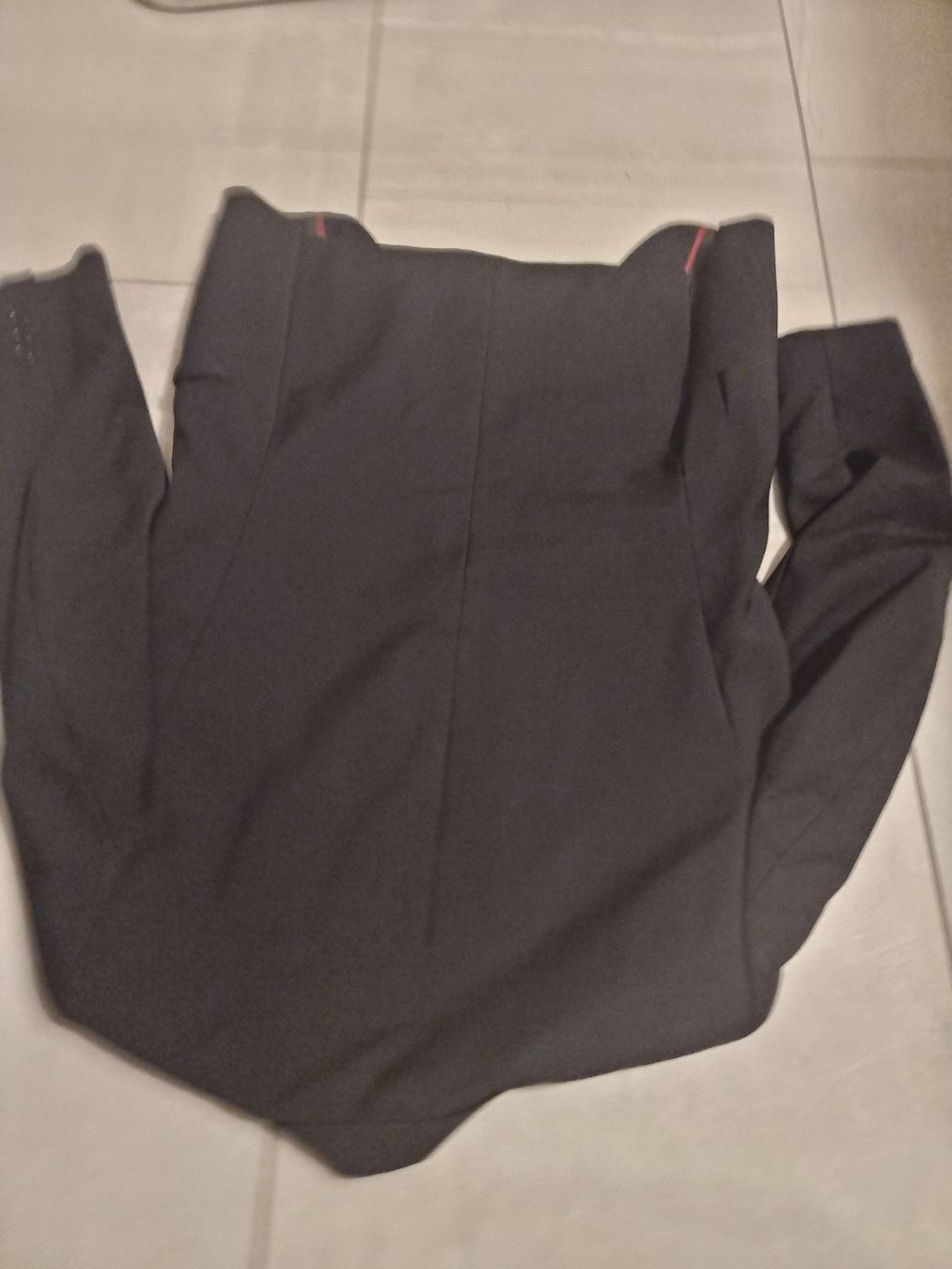 H&M Lotti di vestiti: 2x Blazer grösse 50 und 46 – Usato da Wohlen AG venduto da niki31 1