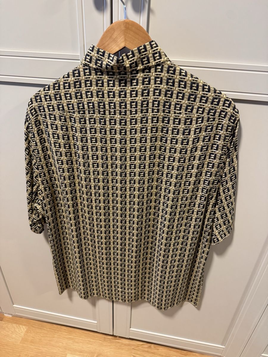 Fendi Lotti di vestiti: Original FENDI Monogram Hemd & Shorts – Nuovo (secondo la descrizione) da Reinach BL venduto da Nushka89 2