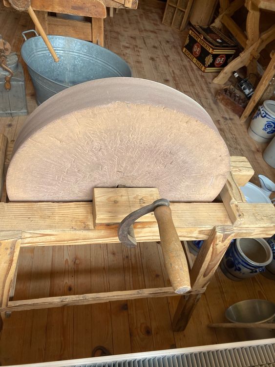 Aiguiseuses & polisseuses: Schleifstein – D'occasion à Lenk im Simmental par gwustu 3