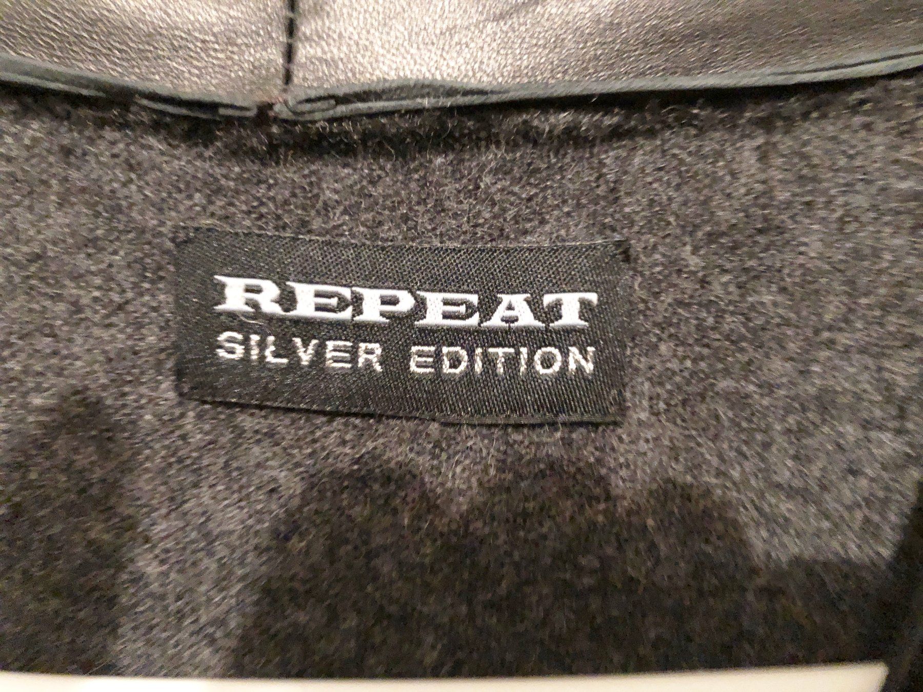 Repeat Vestiti: Damenkleid - Grösse XL - Marke "REPEAT - Silver Edition" – Usato da Glattbrugg venduto da Ariel012 2