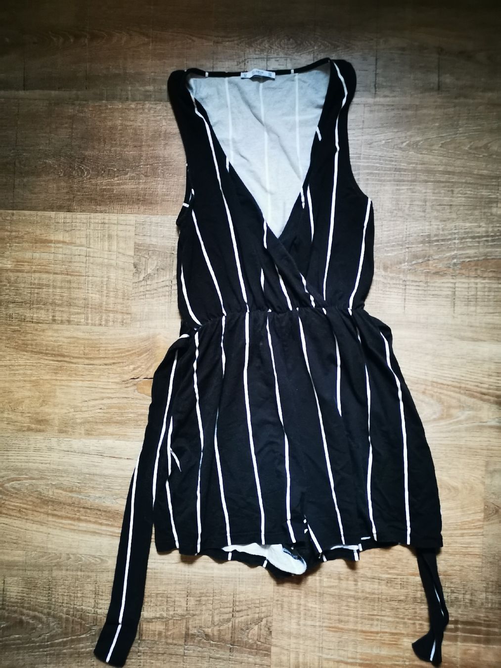 Jumpsuits: Pull&Bear Sommer Jumpsuit, Grösse M, gestreift & leicht – Gebraucht aus Balsthal von Leila_Luna