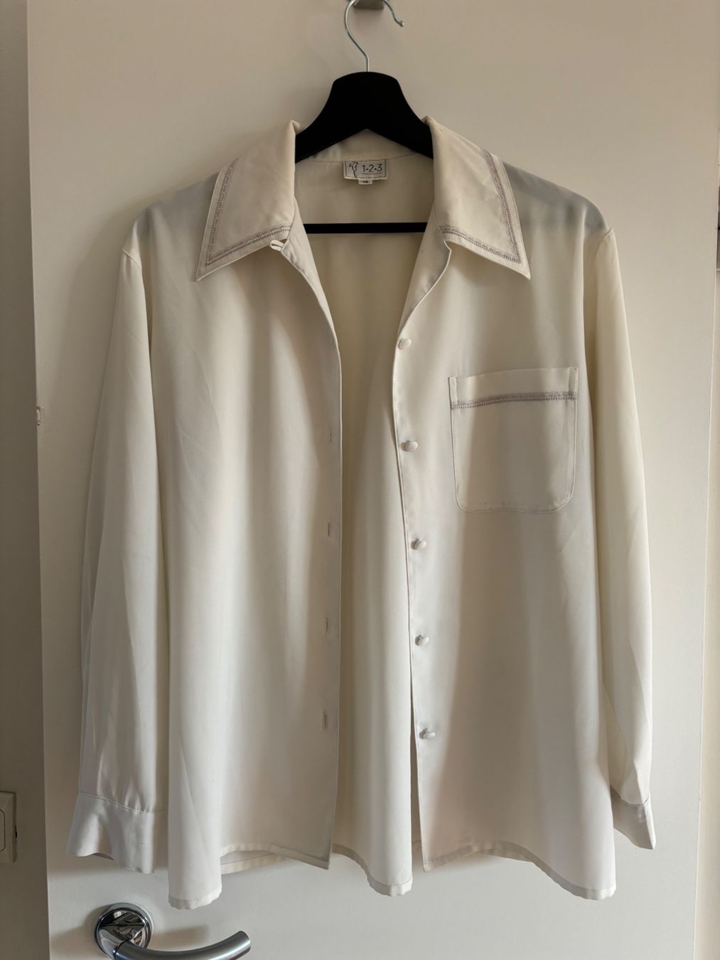 Camicette: White Blouse 1,2,3 M – Usato da Genève venduto da chl_zc89 2