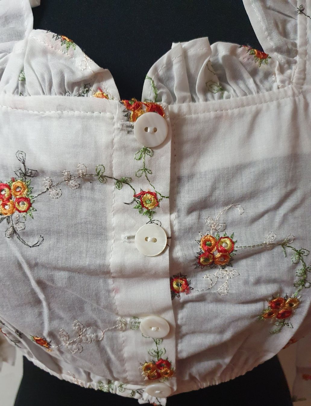 Camicette: Neu: "Pierre Marcel" / Dirndl Bluse Gr. 34 /  BW - Leinen – Nuovo (secondo la descrizione) da Muri AG venduto da Edlerweiss 2