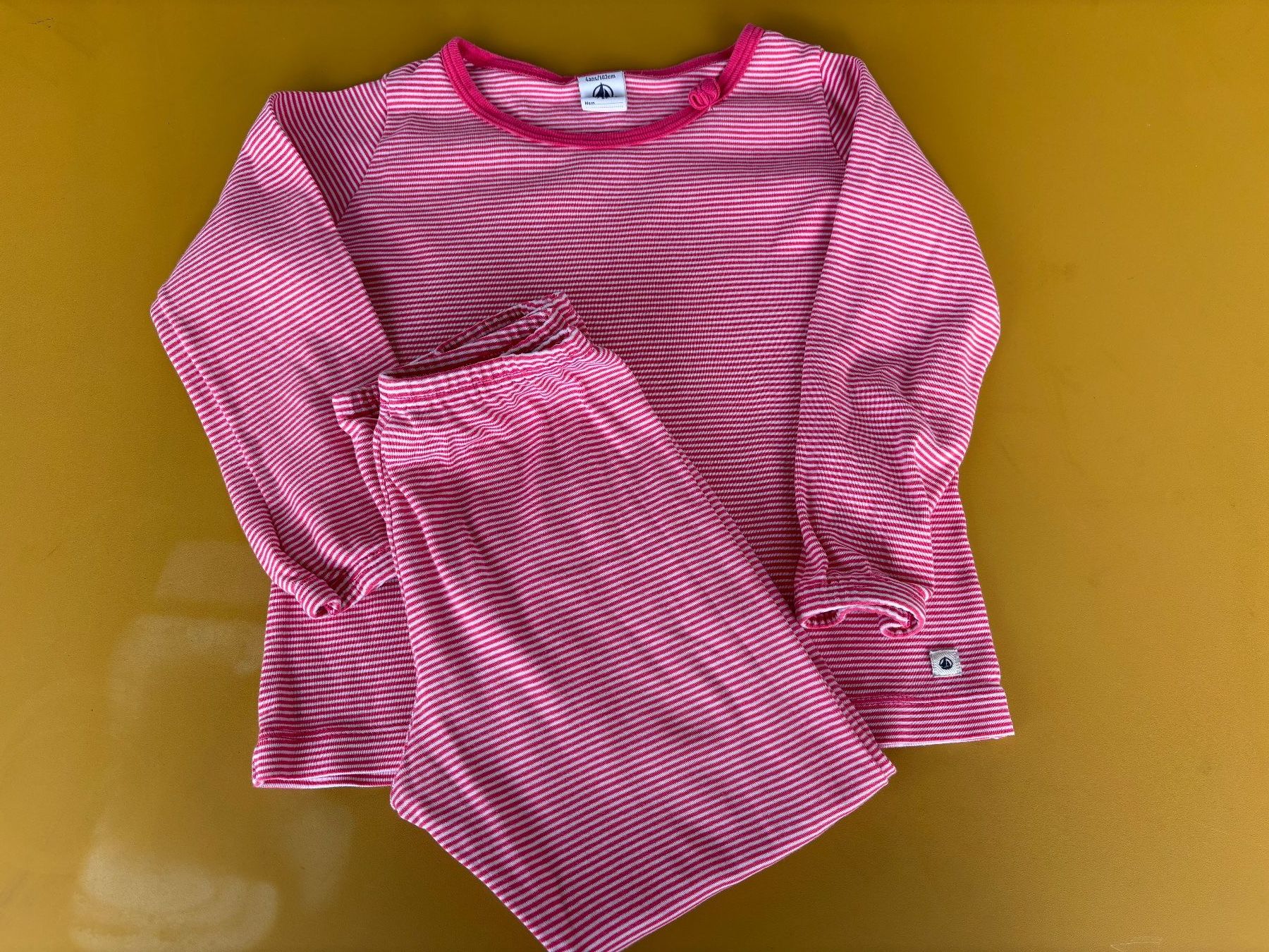 Petit Bateau Pyjamas: PETIT BATEAU gestreiftes Pyji Gr. 102 – Gebraucht aus Zürich von missmodernage 1