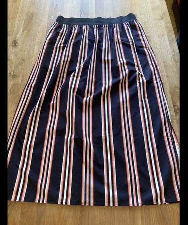 Gonna lunga righe COS estate taglia 44/175. Perfett