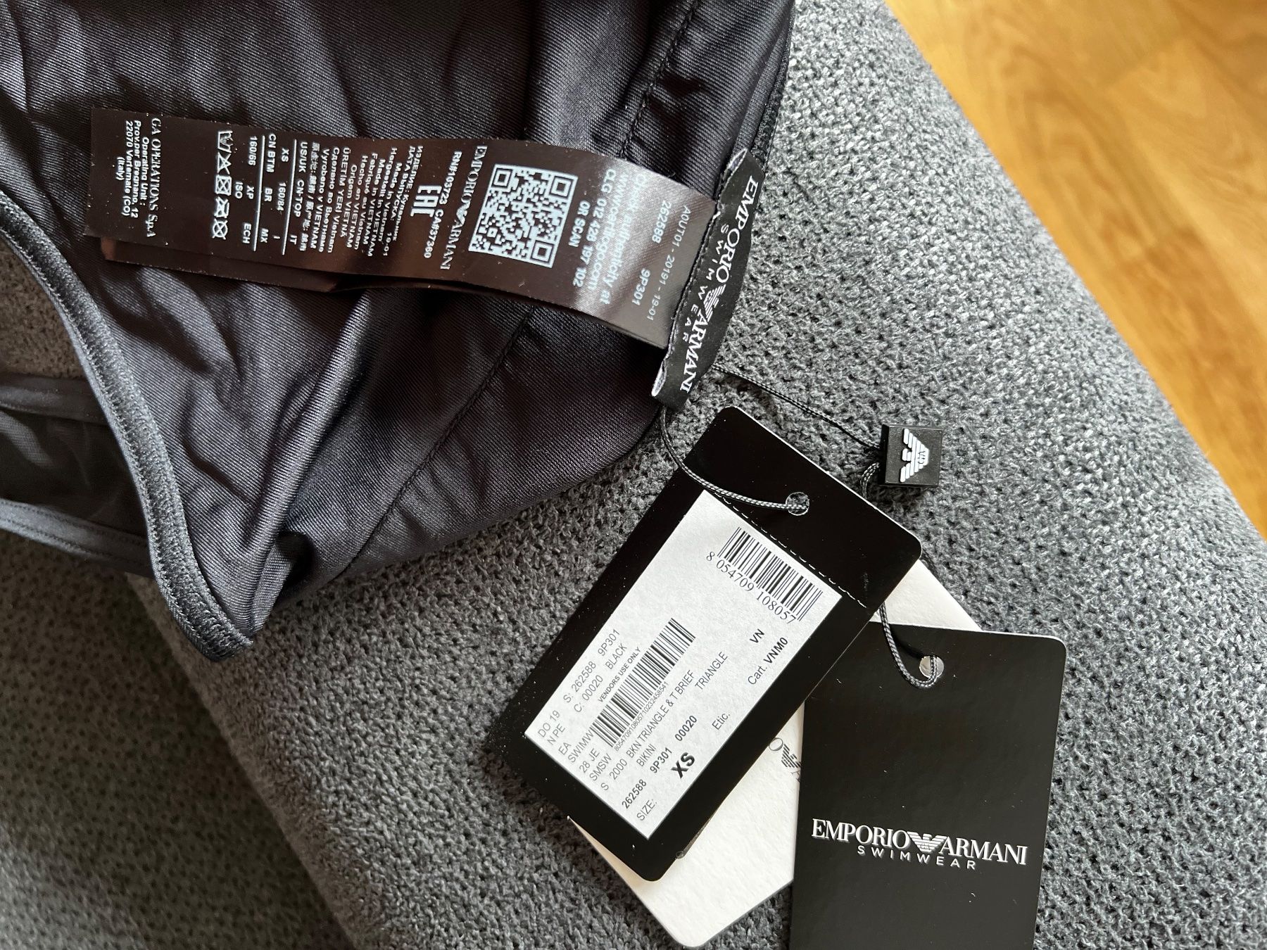 Armani Badekleider & Bikinis: Emporio Armani XS – Neu und originalverpackt aus Riehen von ann_76jw 2