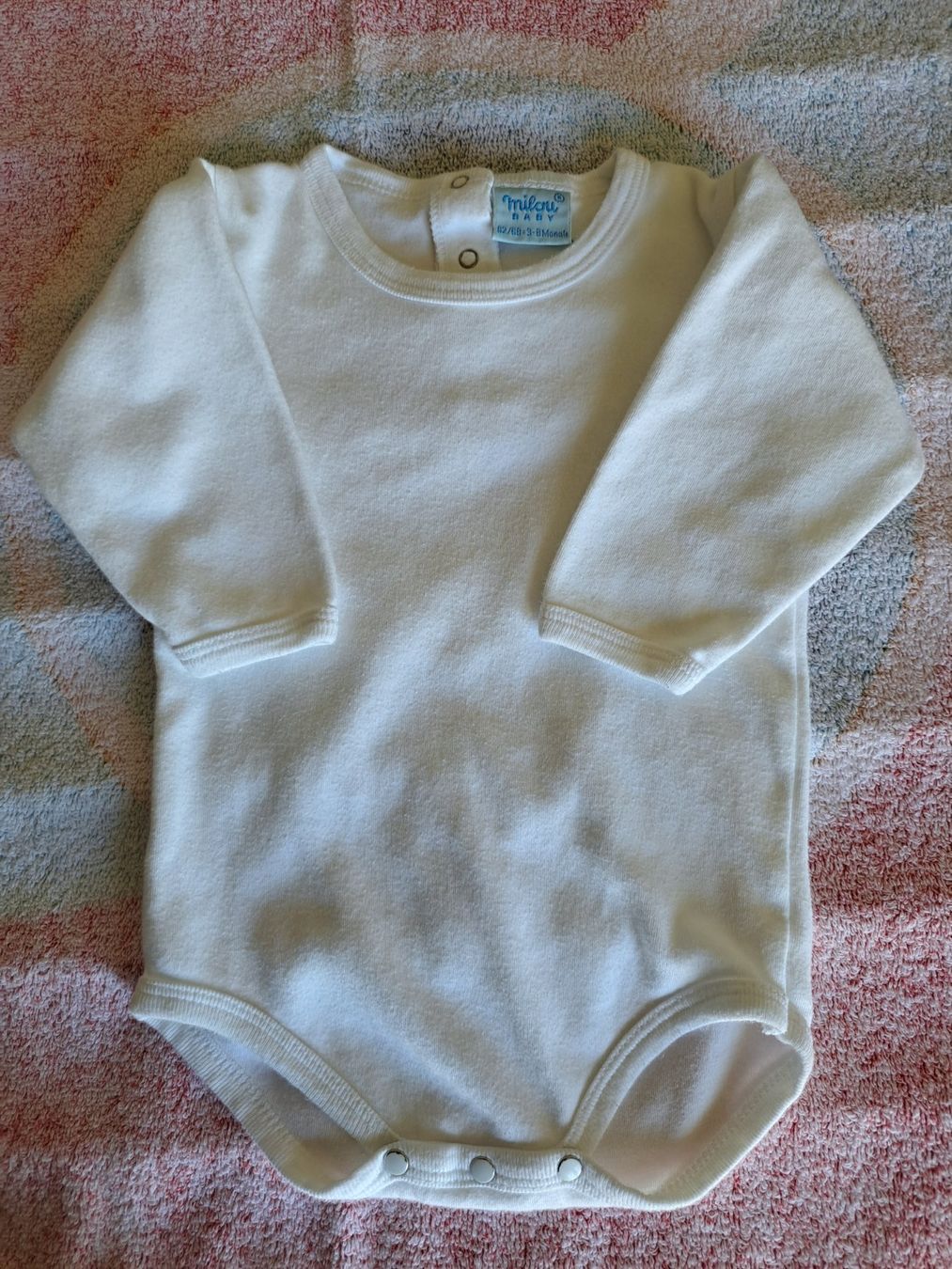 Kleiderpakete: 3 Babybodies Grösse 62/68 – Gebraucht aus Oetwil am See von Kuechenzeit 2
