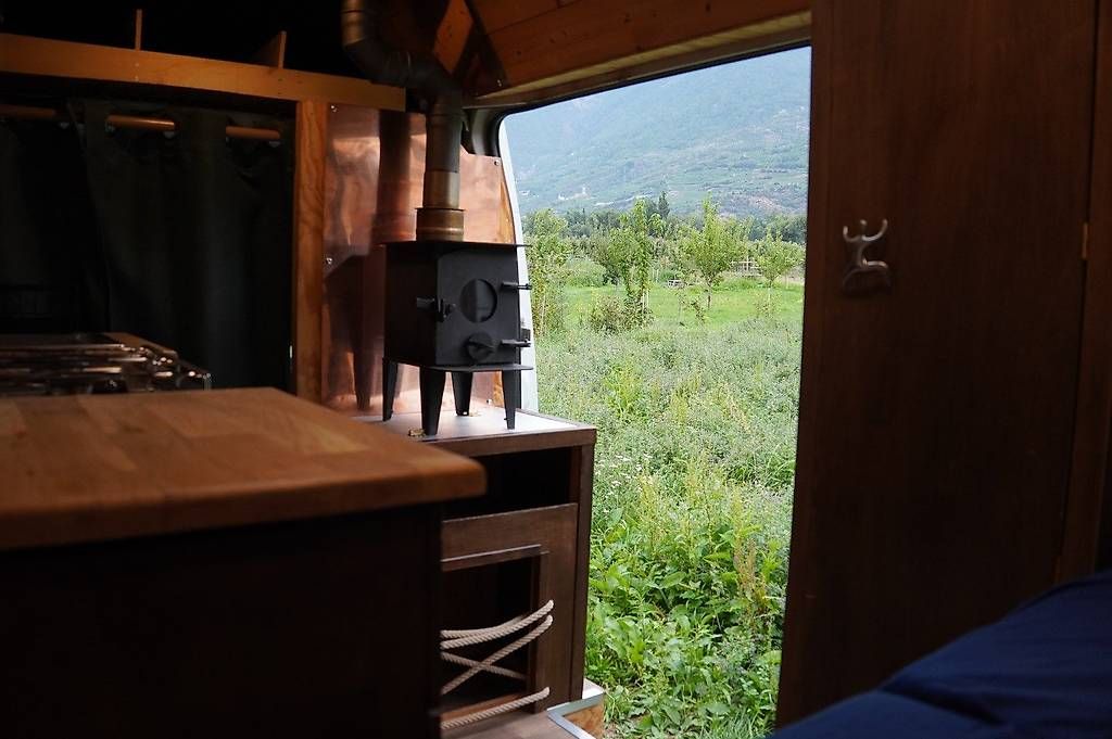 Renault Camping Fahrzeuge: Renault Master L3H3  Fourgon / van aménagé – Gebraucht aus Martigny von Nicobender 8