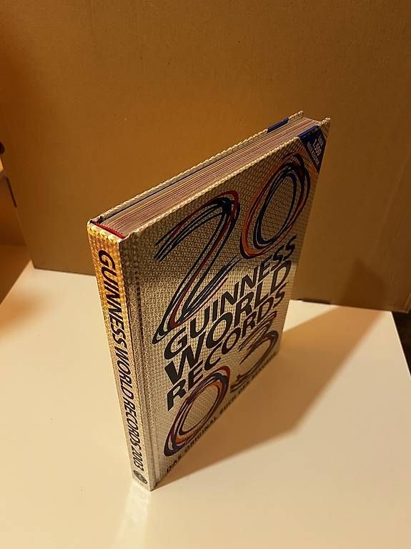 Libri: Guinness World Record 2003, Buch – Usato da Zürich venduto da Pingu55555 1