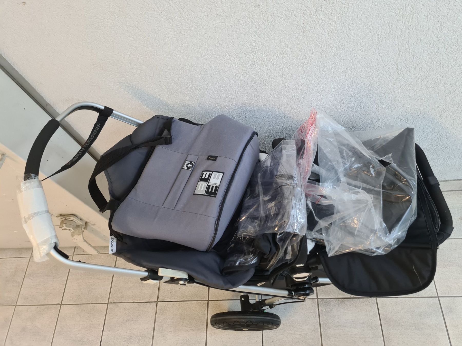 Kinderwagen: Pousette de luxe bugaboo cameleon beaucoup de pièce de recha – Gebraucht aus Monthey von 187-zeroo 1