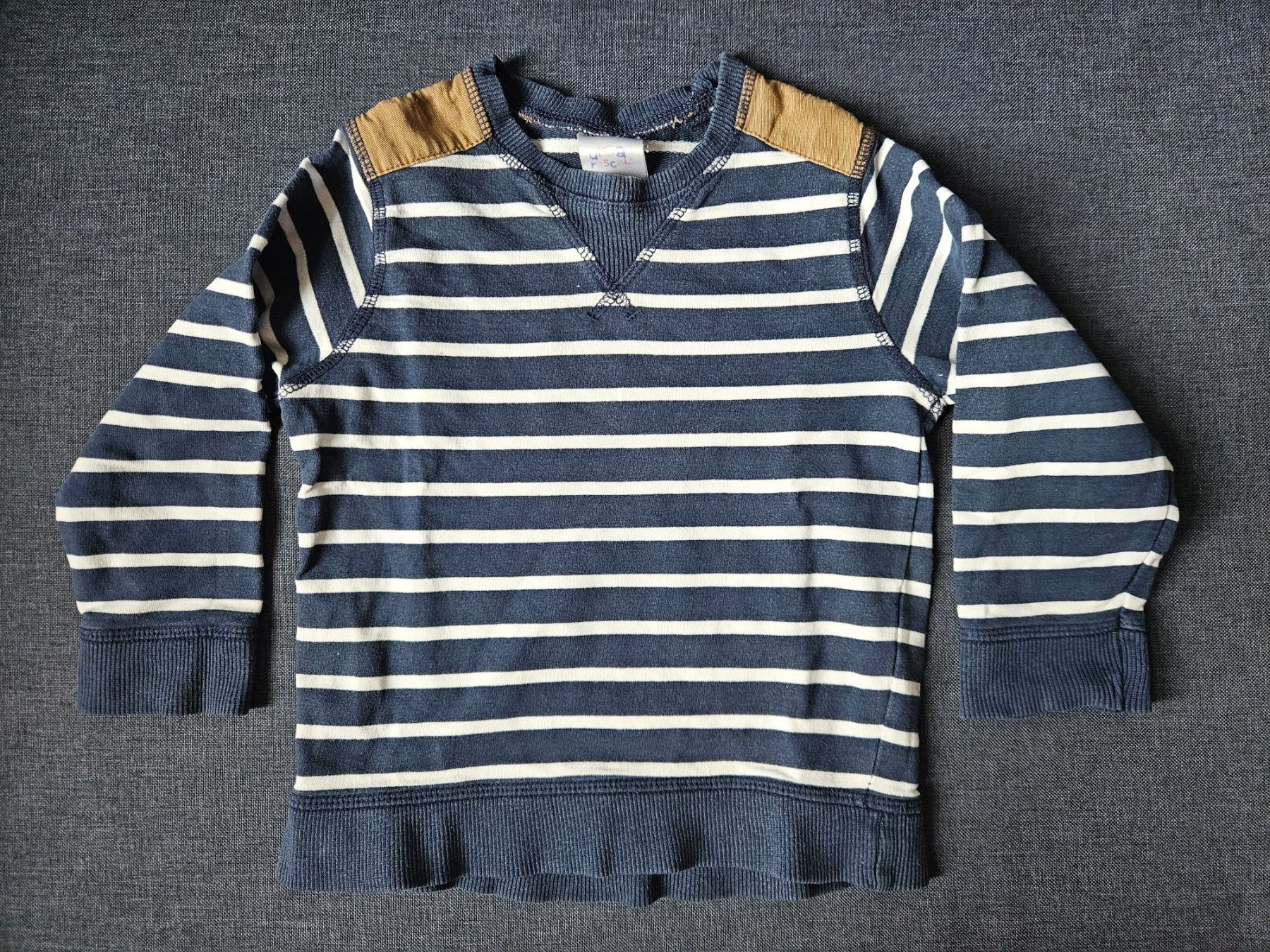 Pulls et sweat-shirts: Pullover Gr. 98 – D'occasion à Worb par jun_fj8w