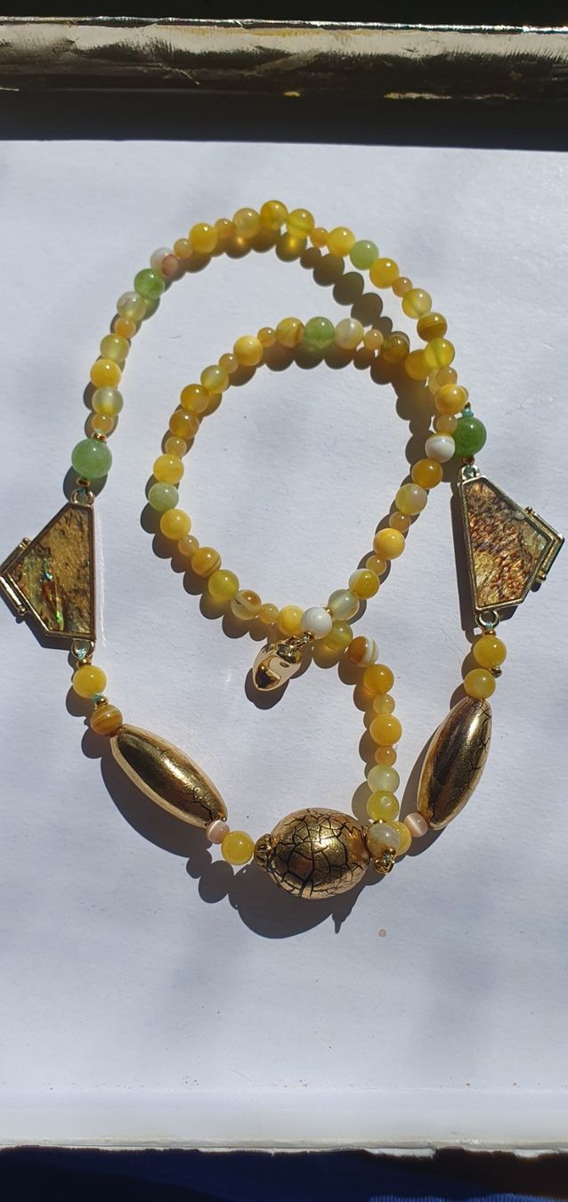 Ketten: Unikat. Gelb Agate mit Peridot und Perlmutt – Neu (gemäss Beschreibung) aus Benglen von Meercat3
