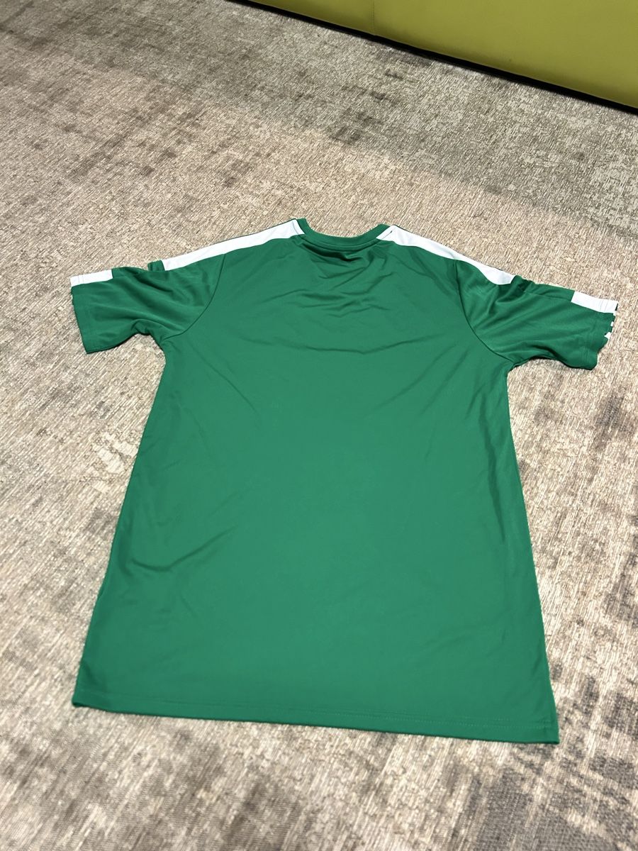 Adidas Maillots de corps & Pantalons: Maillot Adidas taille 176 vert – Neuf avec emballage d'origine à St-George par elena27 1