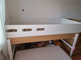 Kinderbett Micasa mit Treppe (Stauraum) zu verkaufen