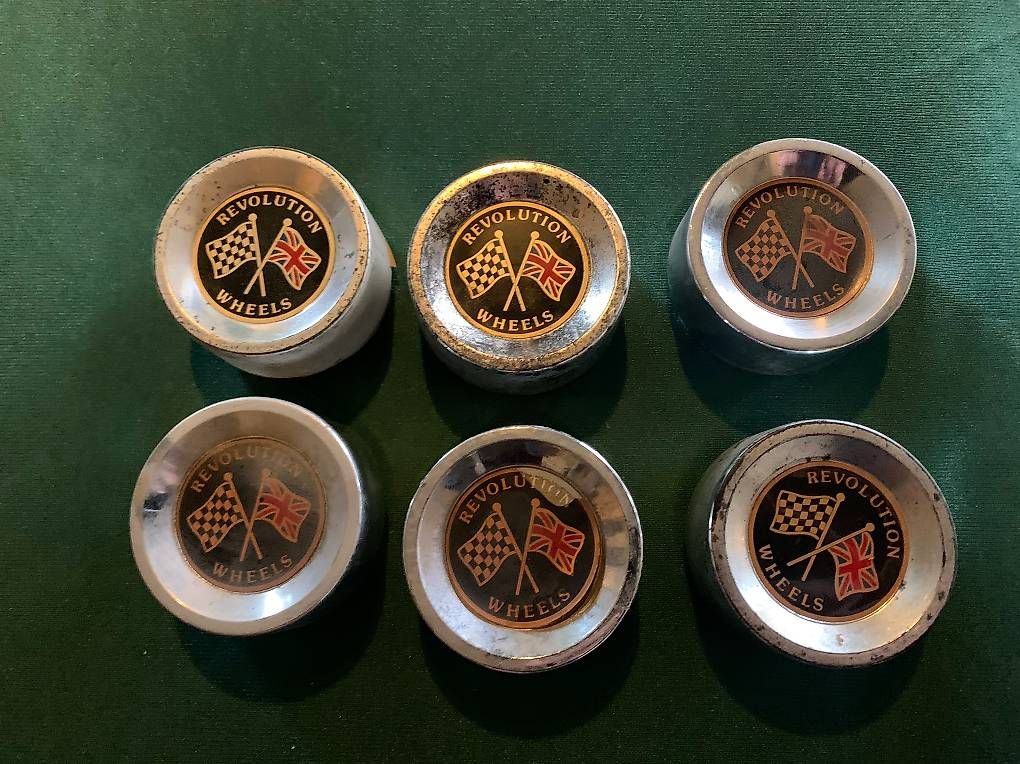 Tutti pezzi di ricambio auto: Revolution Wheels Felgendeckel Wheel Cap – Usato da Gränichen venduto da Xbertone
