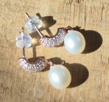 Ohrringe mit Perlen und Strass in Rose-Gold Modeschmuck
