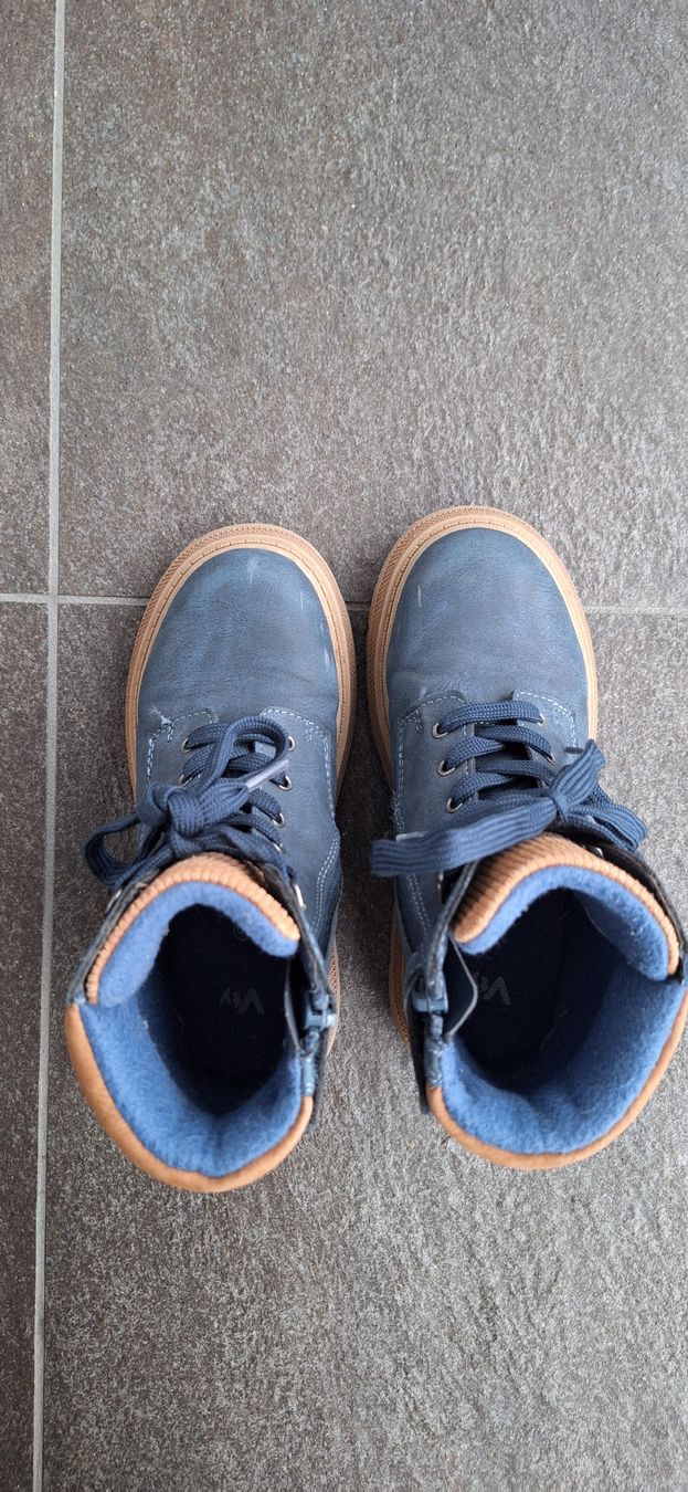 Dosenbach Scarpe per ragazzi: Winterschuhe in Grösse 30 – Usato da Frauenfeld venduto da DanielaR 2