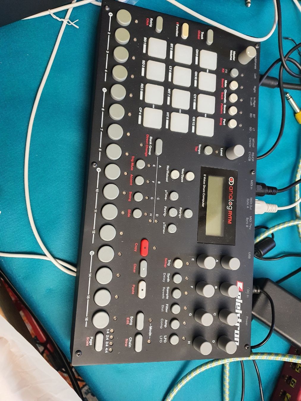 Elektron Strumenti musicali: Elektron Analog Rytm MK1 Drumcomputer - Top Zustand! – Usato da Muri AG venduto da Jeromia