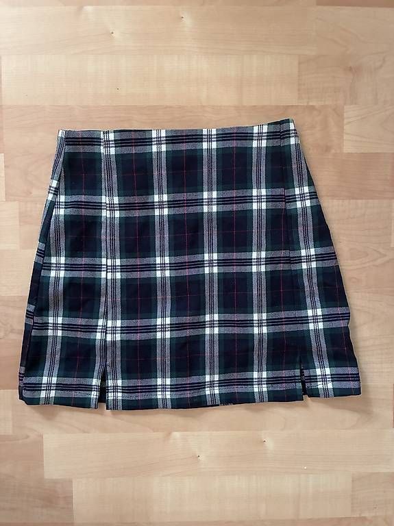 Brandy Melville Röcke: 3 Brandy melville mini Röcke – Gebraucht aus Rotkreuz von NinaCR 2