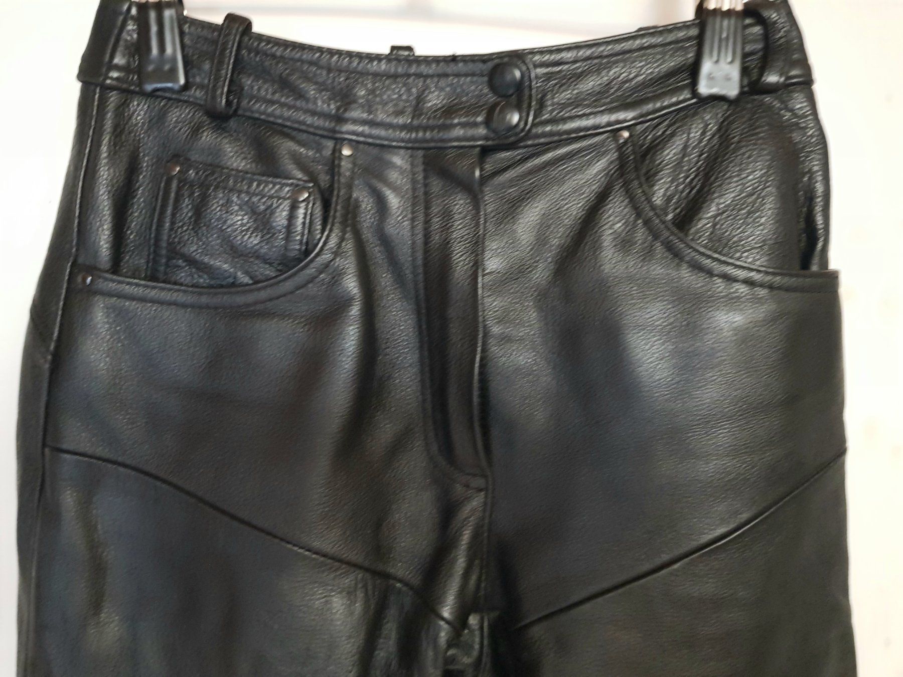 Hosen: Motorradhose Leder – Gebraucht aus Brunnen von CHOUCHOU. 1