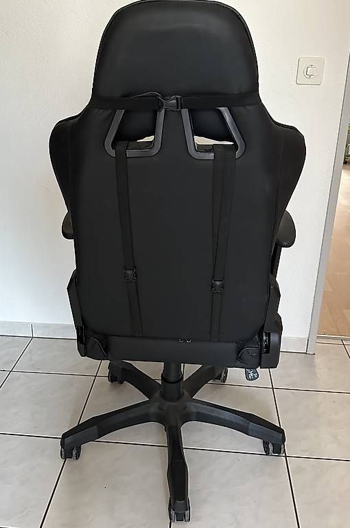 Stühle: Gaming-Stuhl – Gebraucht aus Rorschach von andrina.mb 2