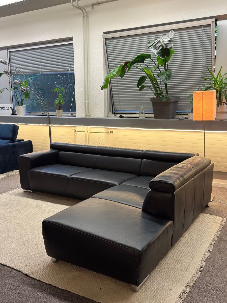 Sofas: Ultsch Polstermöbel Ecksofa, schwarzes Rindsleder – Gebraucht aus Fehraltorf von Sofalab.swiss 3