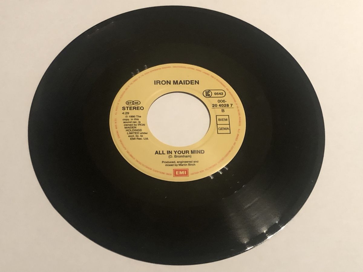 Dischi in vinile: Iron Maiden.1990. Holy Smoke – Usato da Faulensee venduto da Mizuno06 3