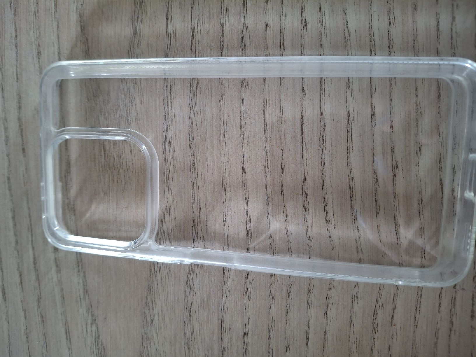 Cover & Protezioni schermo: Schutzhülle transparent neu  – Nuovo e nell'imballaggio originale da Dinhard venduto da lor_p8fn 2