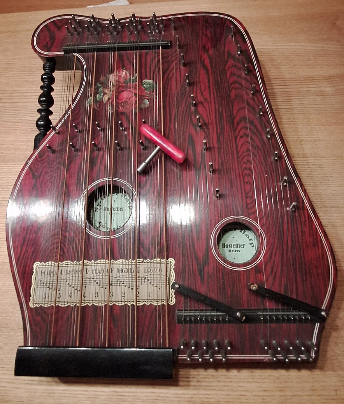 Musikinstrumente: Zither Hostettler Bern  – Gebraucht aus Adlikon b. Andelfingen von Kraemse