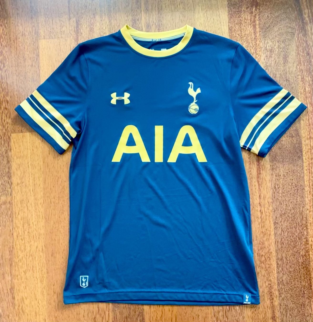 Canottiere & Pantaloni: Tottenham Hotspur Away Shirt - 2016/17 – Nuovo (secondo la descrizione) da Hermetschwil-Staffeln venduto da Beat131