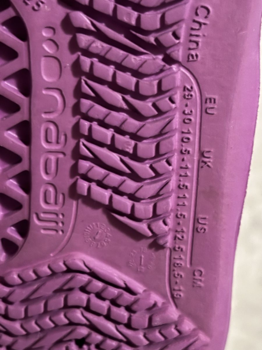Schuhe für Mädchen: Badesandalen / Sandalen Gr. 29/30 – Gebraucht aus Meilen von JDKilchberg 1