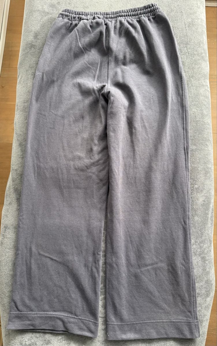 H&M Pantaloni: weit geschnittene grau/blaue Jogginghose, Gr. 38, H&M – Usato da Huttwil venduto da mandala123 1