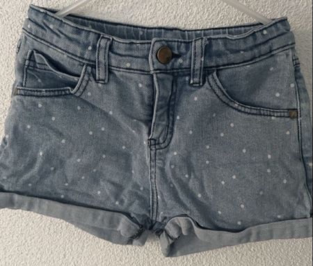 Jeans Shorts Pomp de lux Grösse 134/140 blau weiss gepunktet