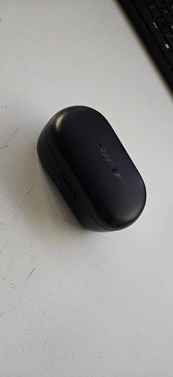 Bose Caricabatterie: Bose Earbuts Noise Cancelling Ladestation – Usato da Lauperswil venduto da D_Cycles 1