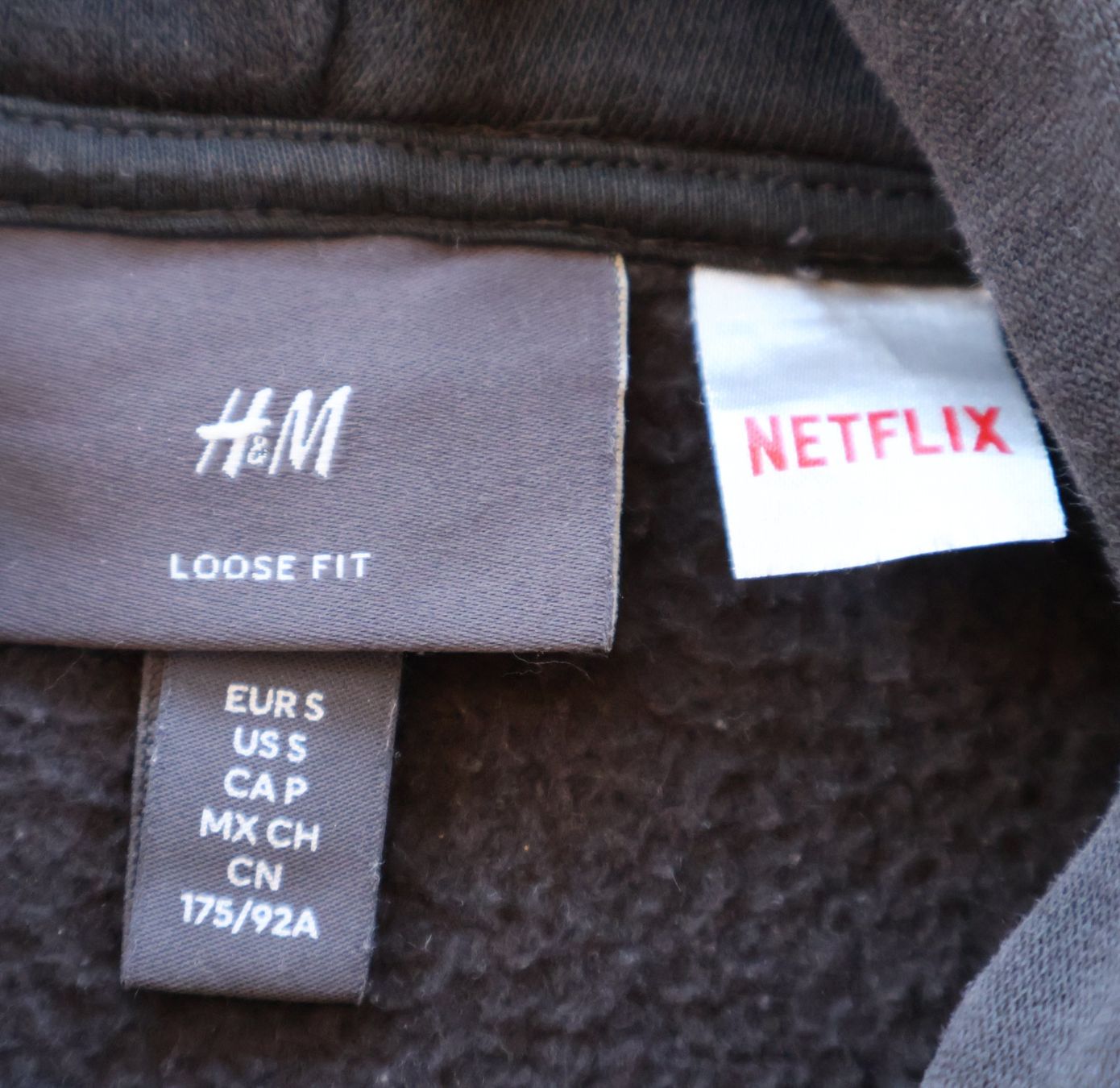 H&M Pulls & Sweat-shirts: Kapuzenpullover – D'occasion à Aadorf par Olymp05 3