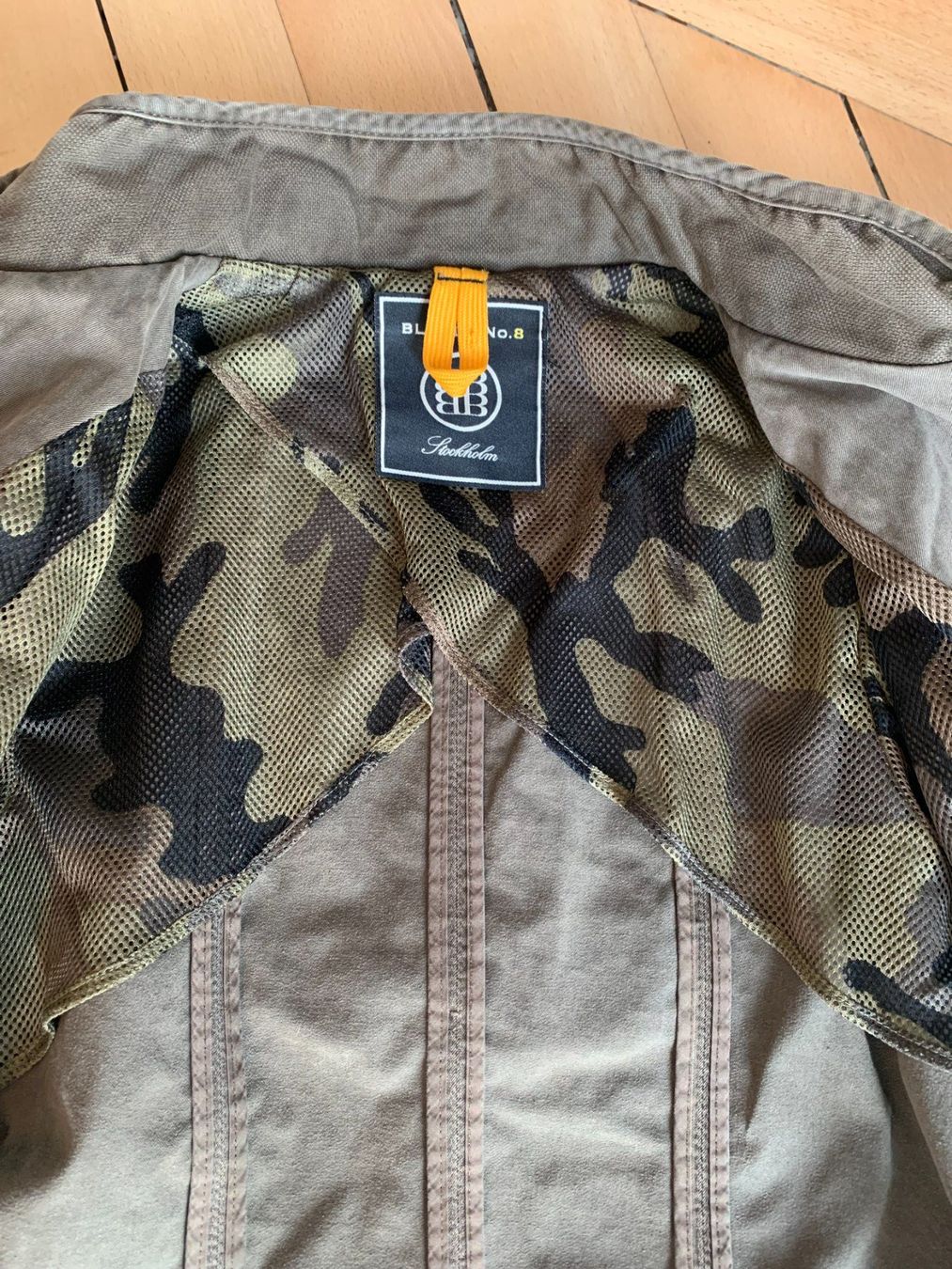 Cappotti: Trenchcoat von Blonde No.8 – Usato da Zürich venduto da natbae 3