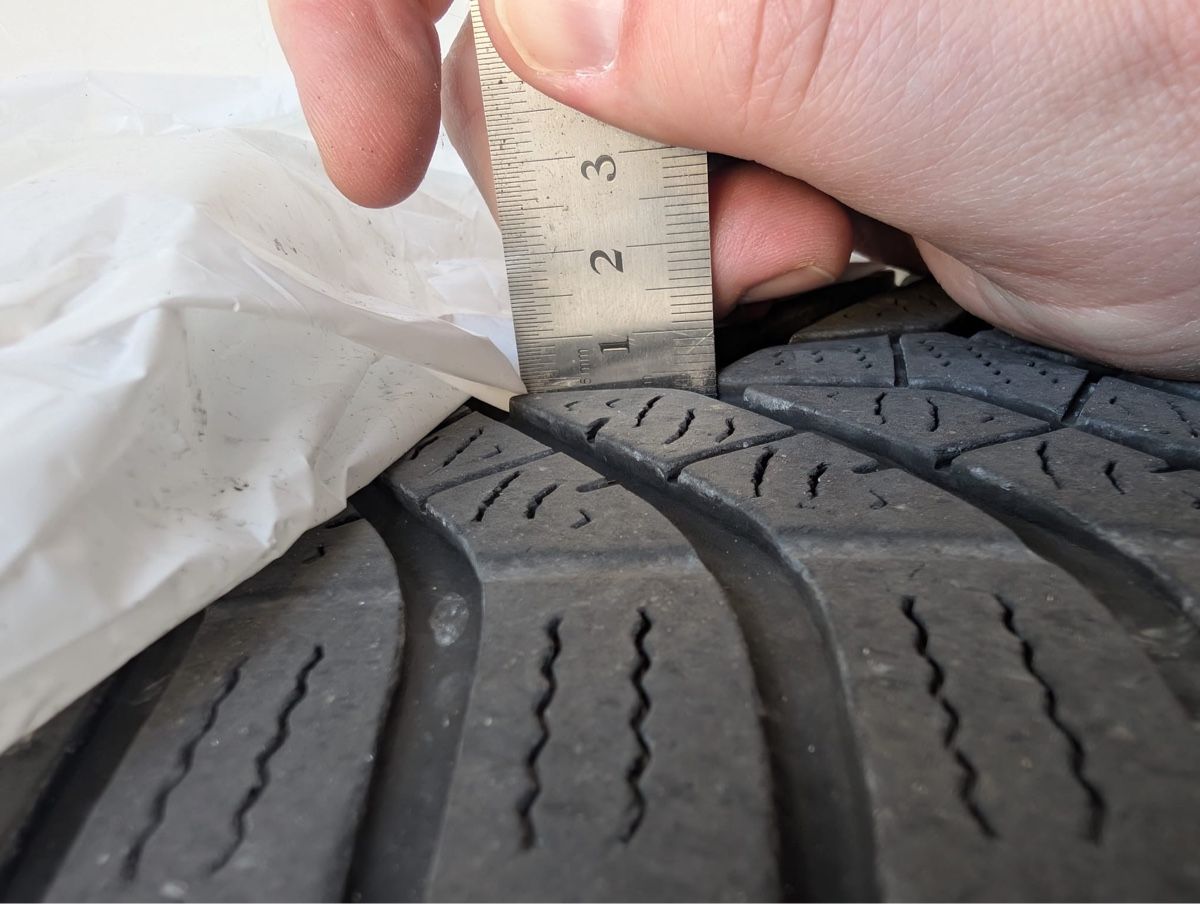 Pneumatici & Ruote complete: Komplett Räder   4 mal , 225/40R19. Winter – Usato da Schönenberg an der thur venduto da Eliotine13 5