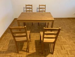 Holztisch IKEA jokkmokk mit 4 Stühlen