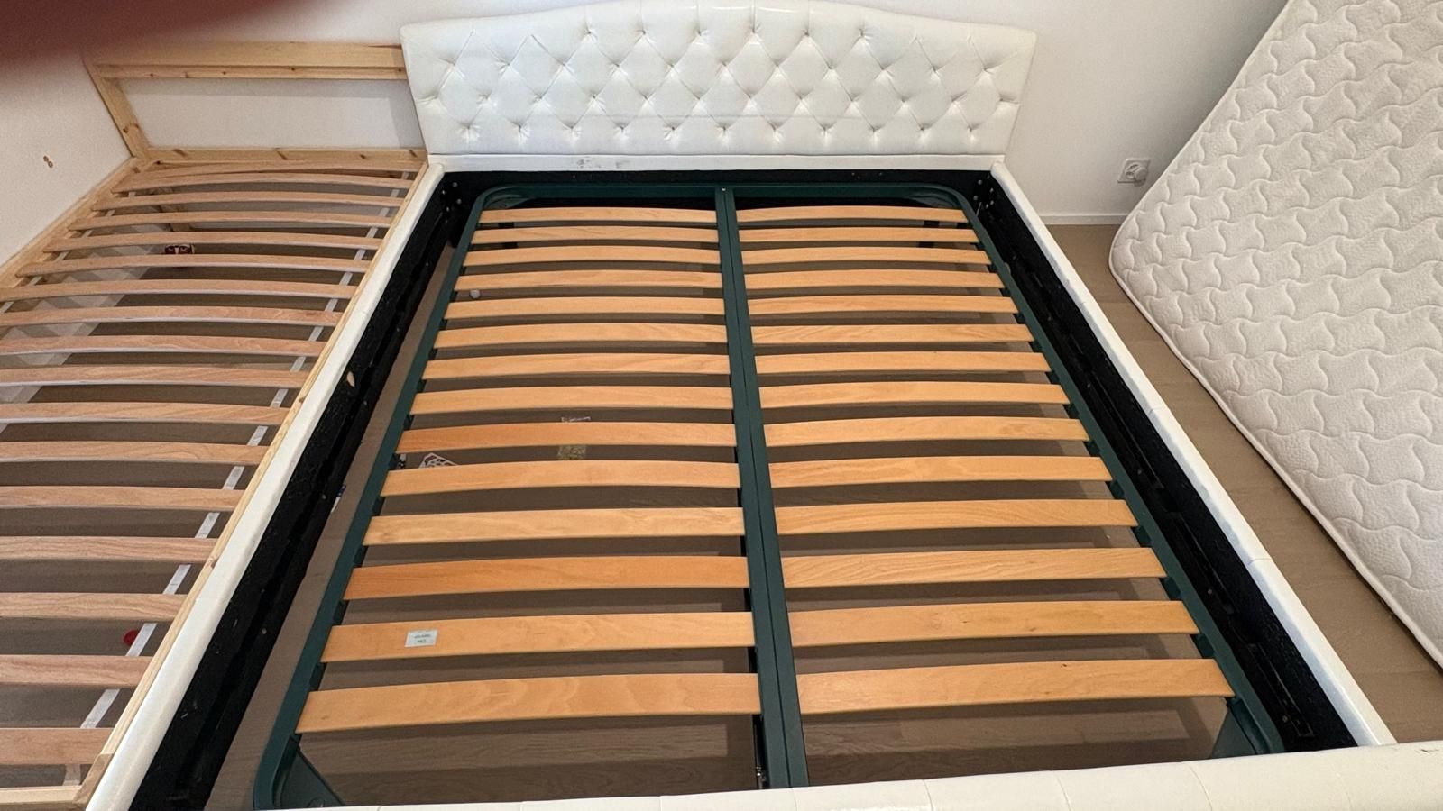 Letti: Double coat with mattress  – Usato da Zürich venduto da dha_t9vq 1