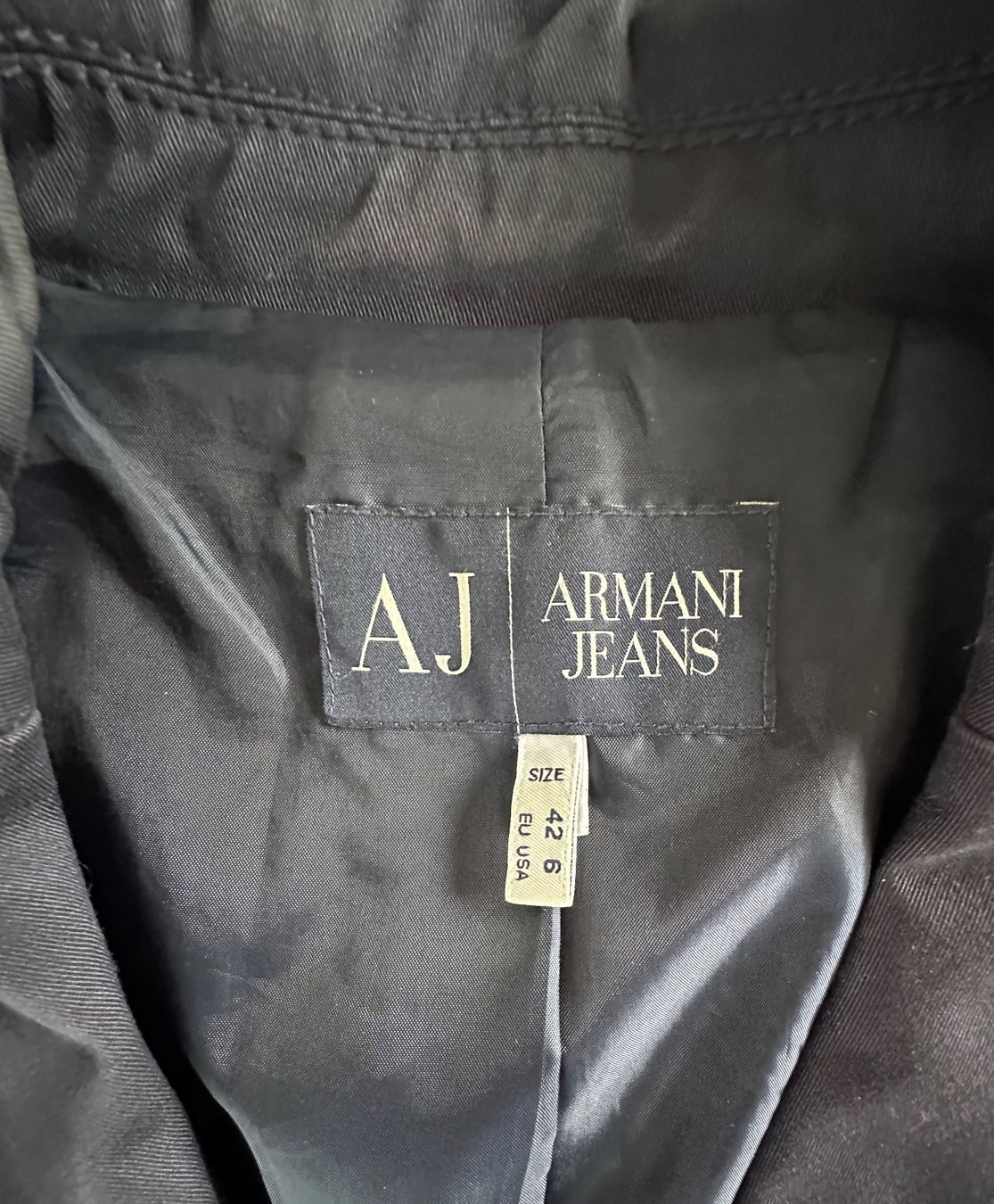Armani Giacche: Armani Jeans Blazer Damen 36 – Usato da Liestal venduto da Ballybs 4
